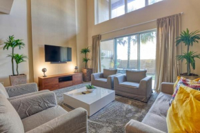 3 Bed townhome with 3 Floors Near Disney townhouse